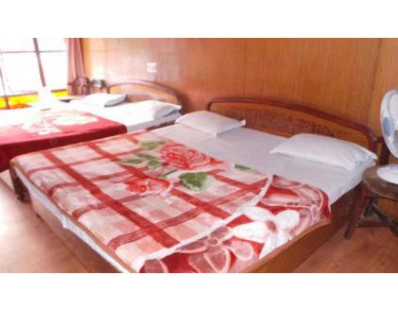 Hotel Darpan Nainital Ngoại thất bức ảnh